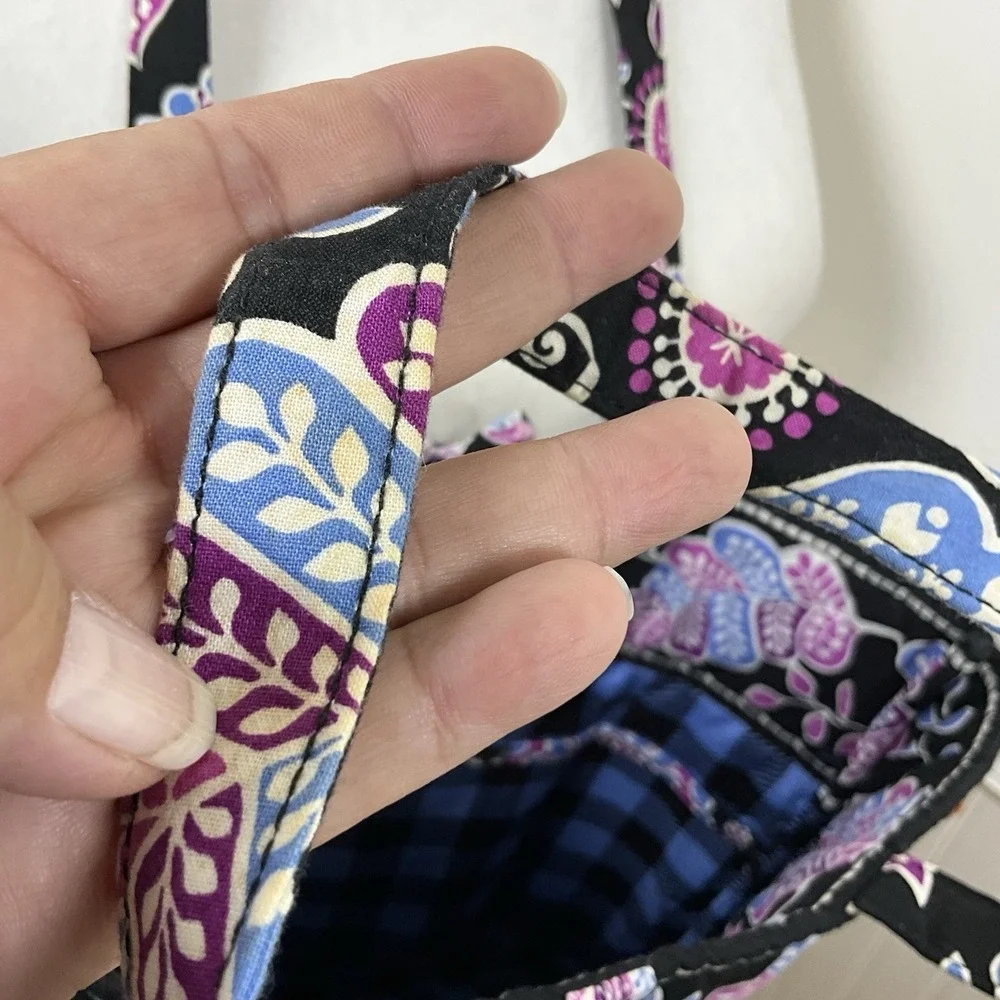 Vera Bradley Black‎ Floral Tote Handbag Checkered Inside Floral Toggle Closure